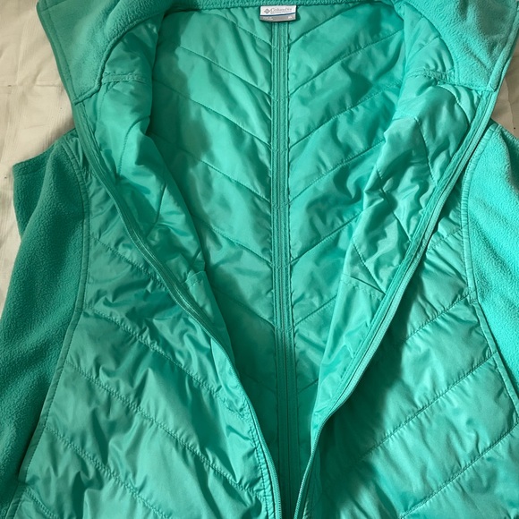 Columbia Puffer Vest-XL girls-excellent used condition-aquamarine- - Picture 9 of 10